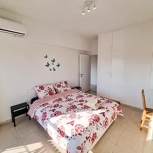 https://city-view-rooms.hotelsatayianapa.com