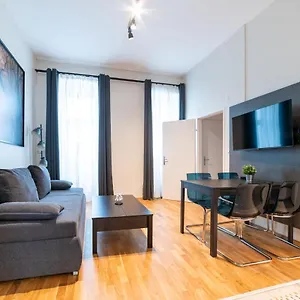 https://check-ottakringer-apartments.vienna-besthotels.com