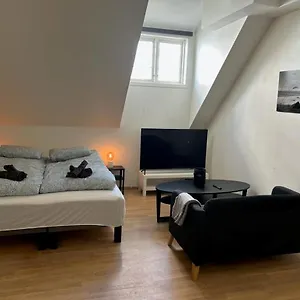  Apartment Marken