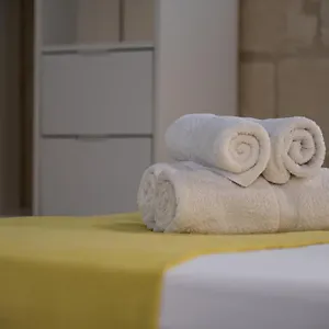 https://casa-san-carlo-azure-valletta.qawrahotelsmalta.org